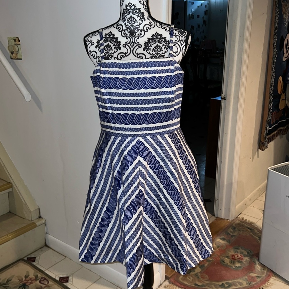 Vineyard vine dress